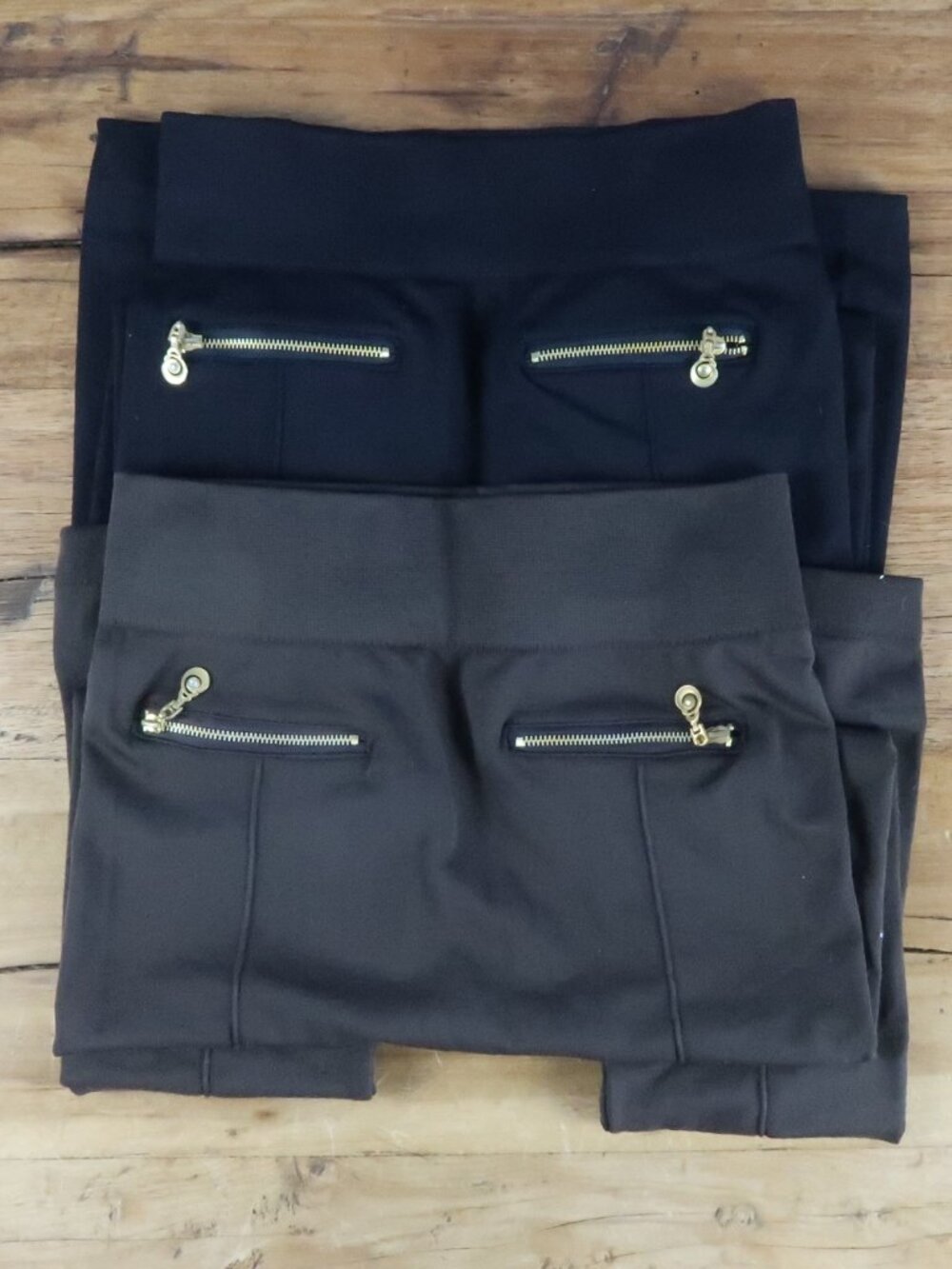 MOPAS BUNDLE ONE BLACK ONE BROWN LEGGINGS WITH ZIPPER POCKET DETAIL SIZE SMALL